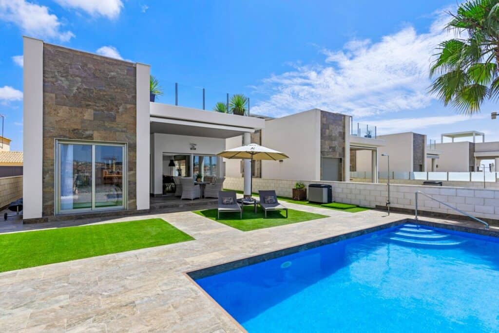 Villa for sale in Orihuela Costa