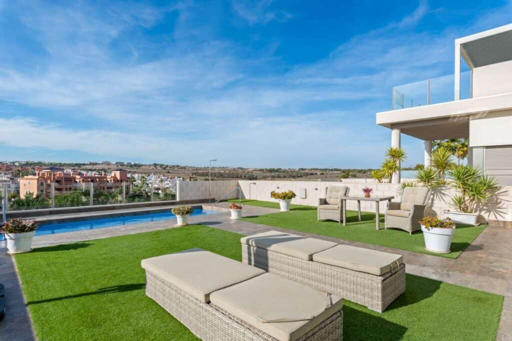 Villa for sale in Villamartin