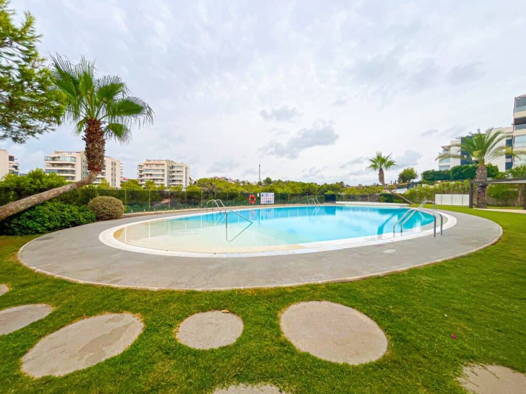  Alicante