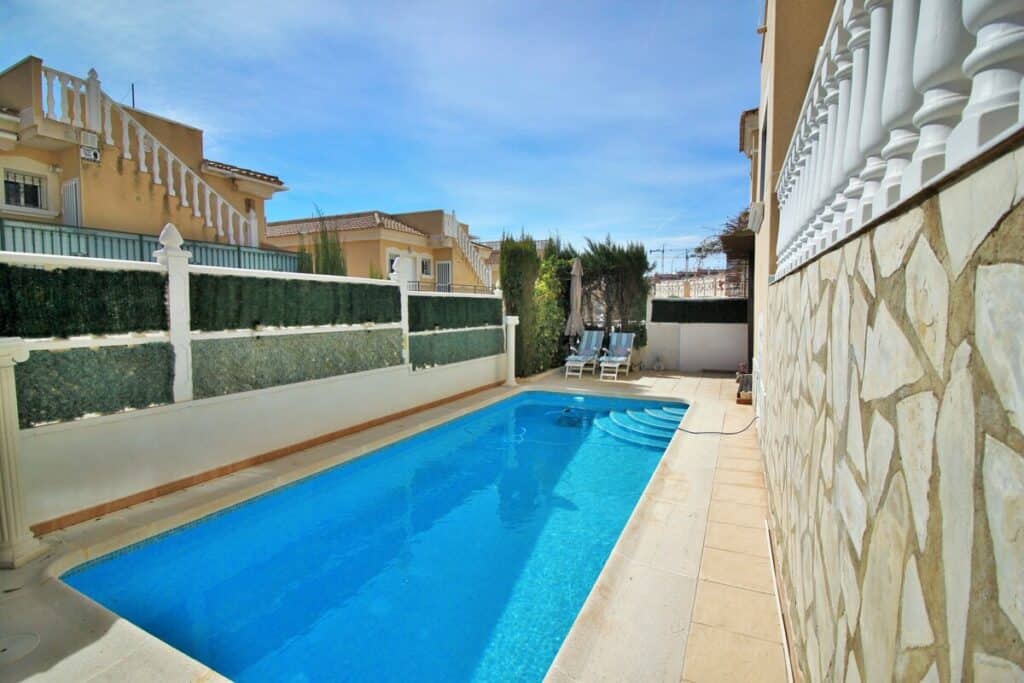  Alicante