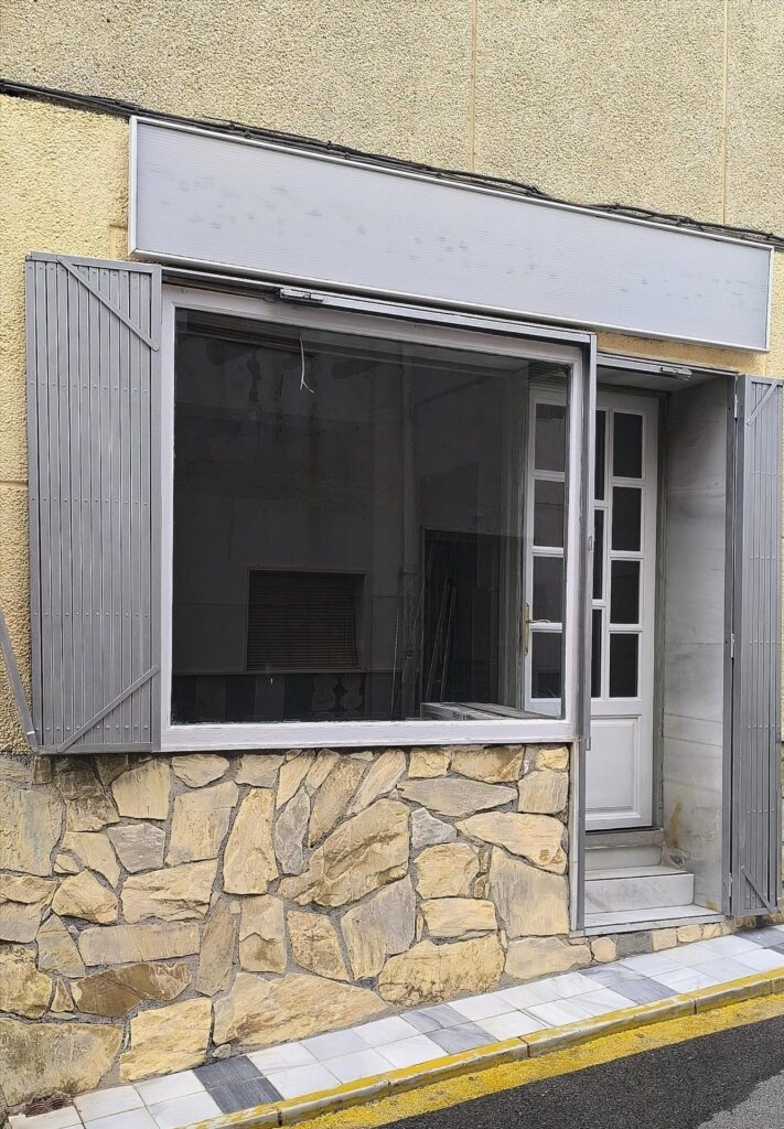 Commercial for Long Term Rental in Olula del Rio