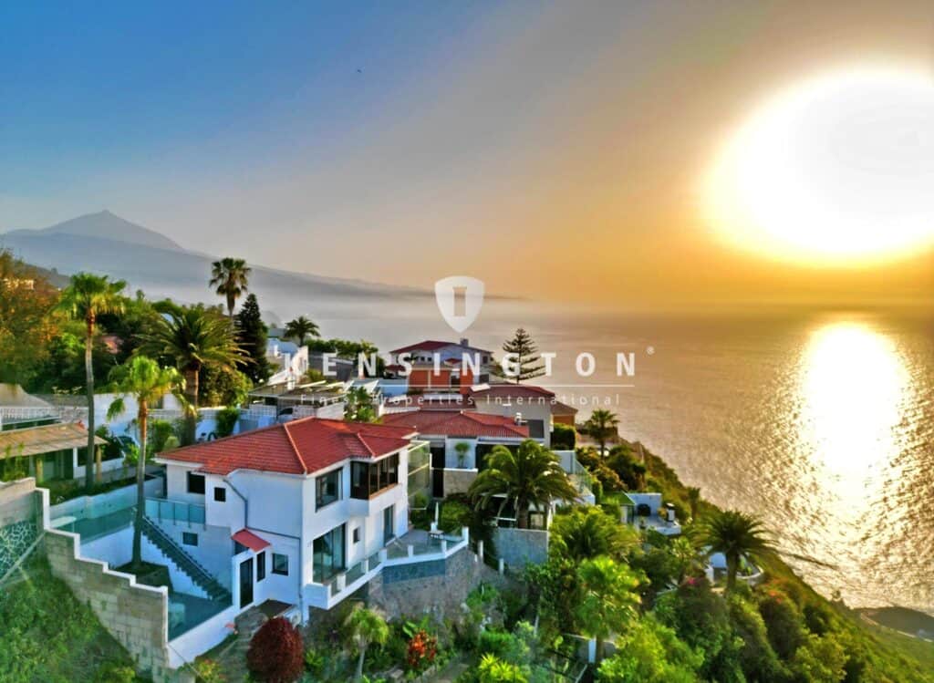 town house for Sales in  El Sauzal
