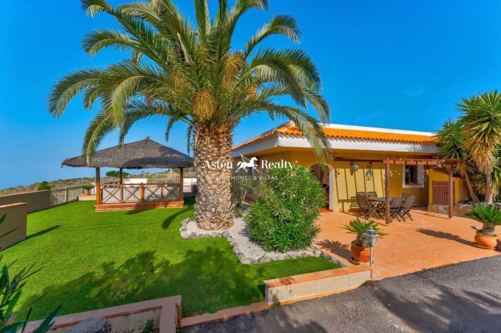 villa for sale in Adeje