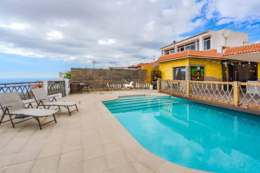 Town House for sale in Adeje