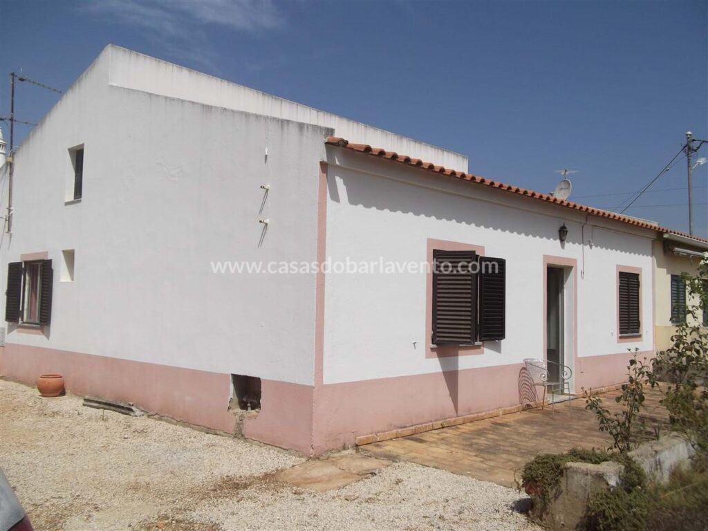 villa for Sale in Portimão