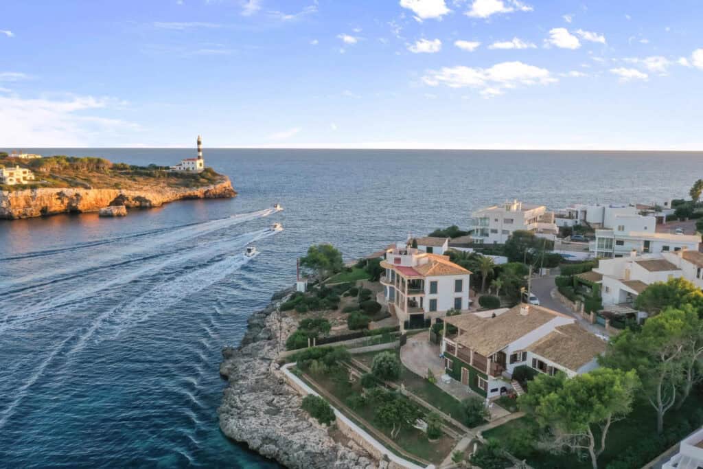 villa for sale in Portocolom