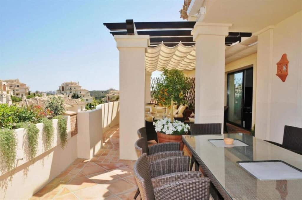 penthouse for sale in Benahavis