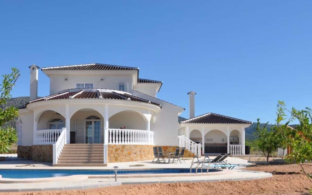 villa for sale in Novelda