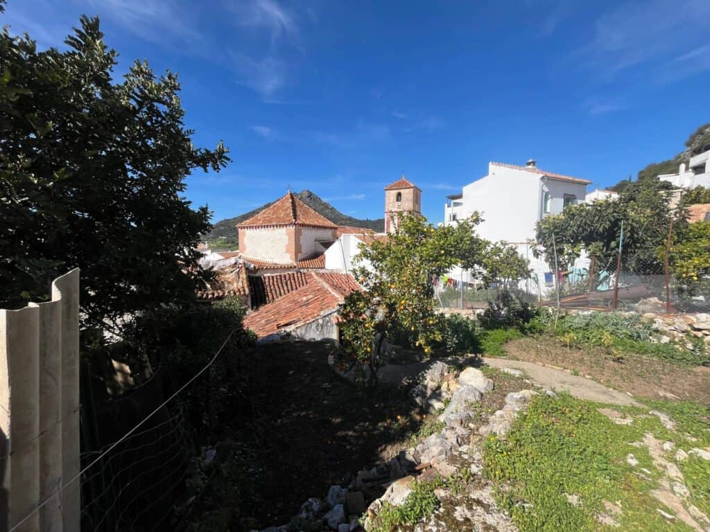 town house for sale in gaucin