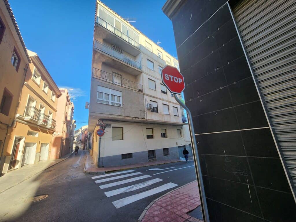 Apartment for sale in Sax