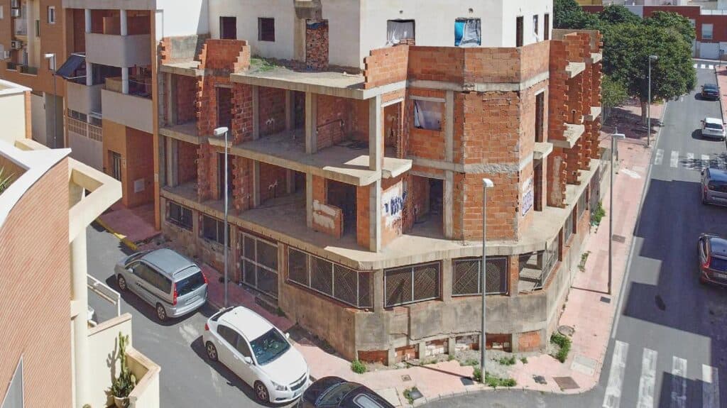 Commercial for Sale in Almeria