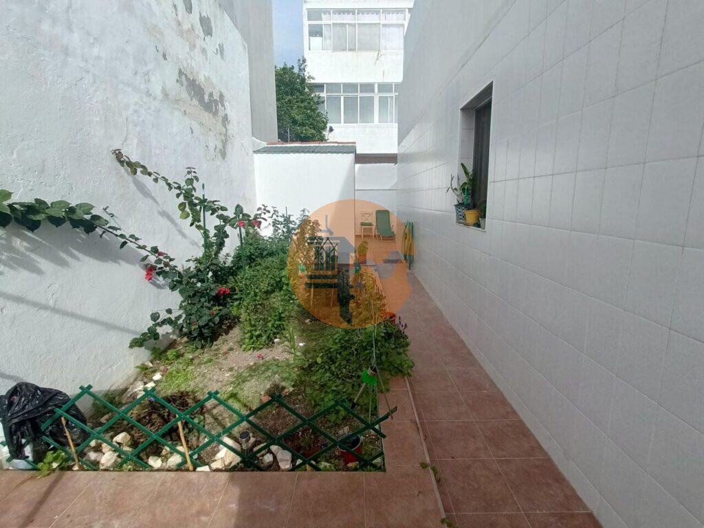 villa for Sale in Olhão