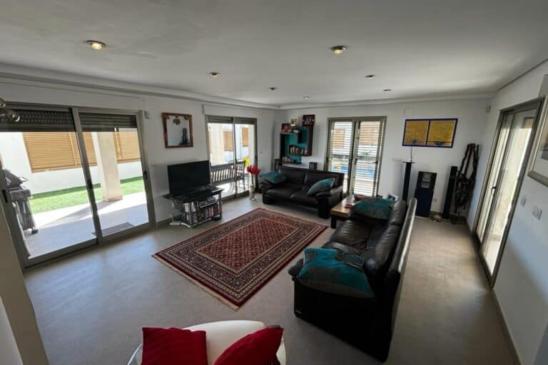 Villa for sale in Cox, Alicante 2007547 3