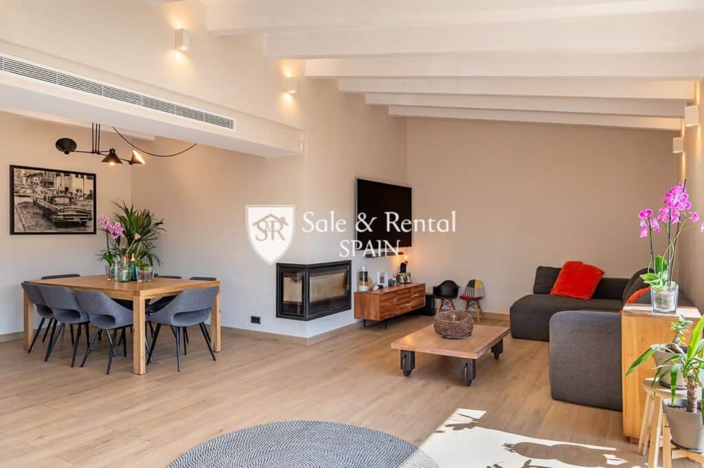 villa for sale in Lloret De Mar