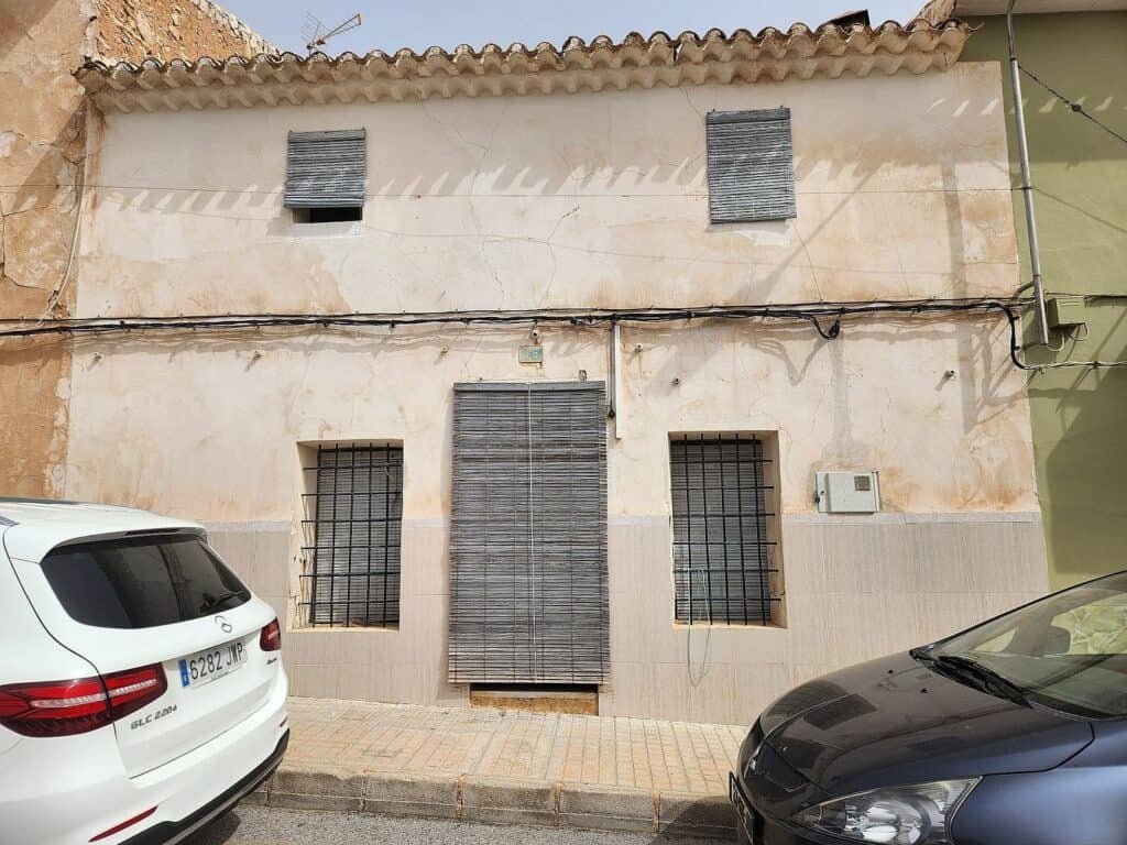 Town House for sale in Yecla
