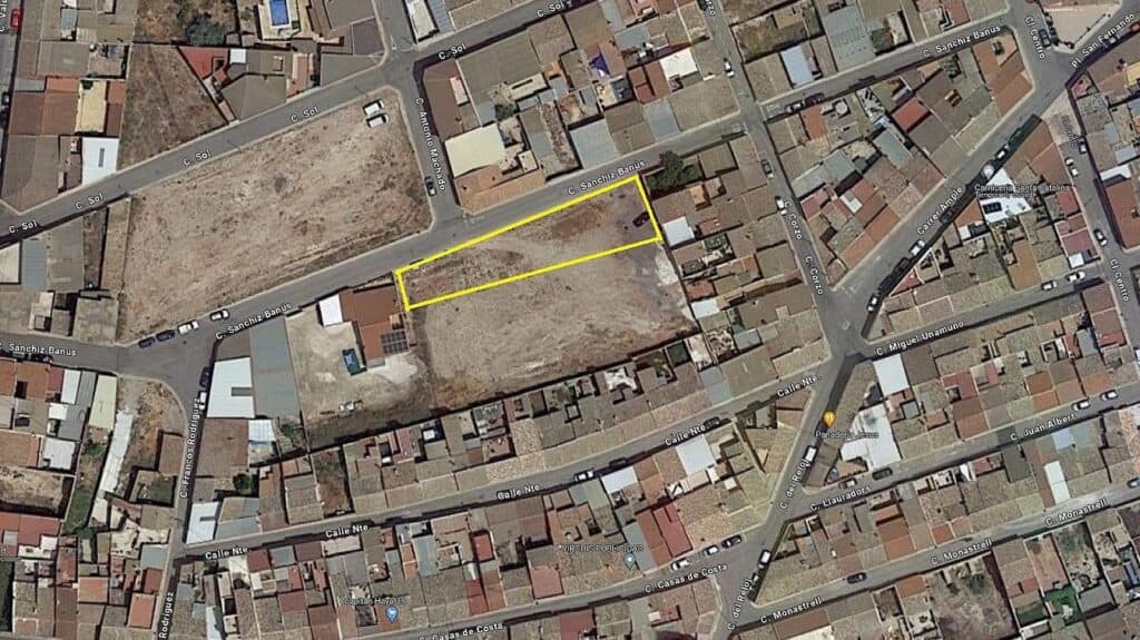Plot for sale in Pinoso