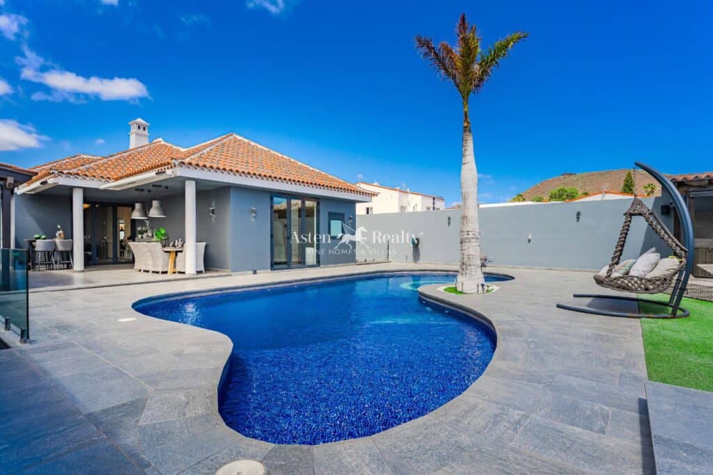 villa for sale in San Miguel de Abona