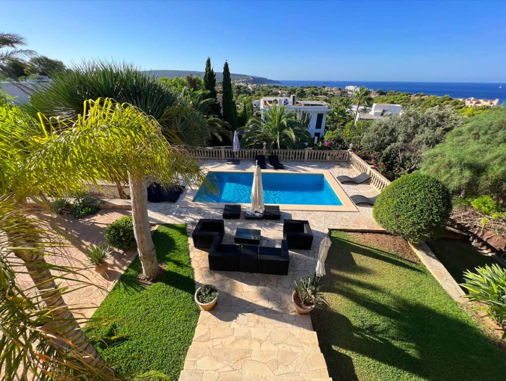villa for Long Term Rental in  Santa Ponsa