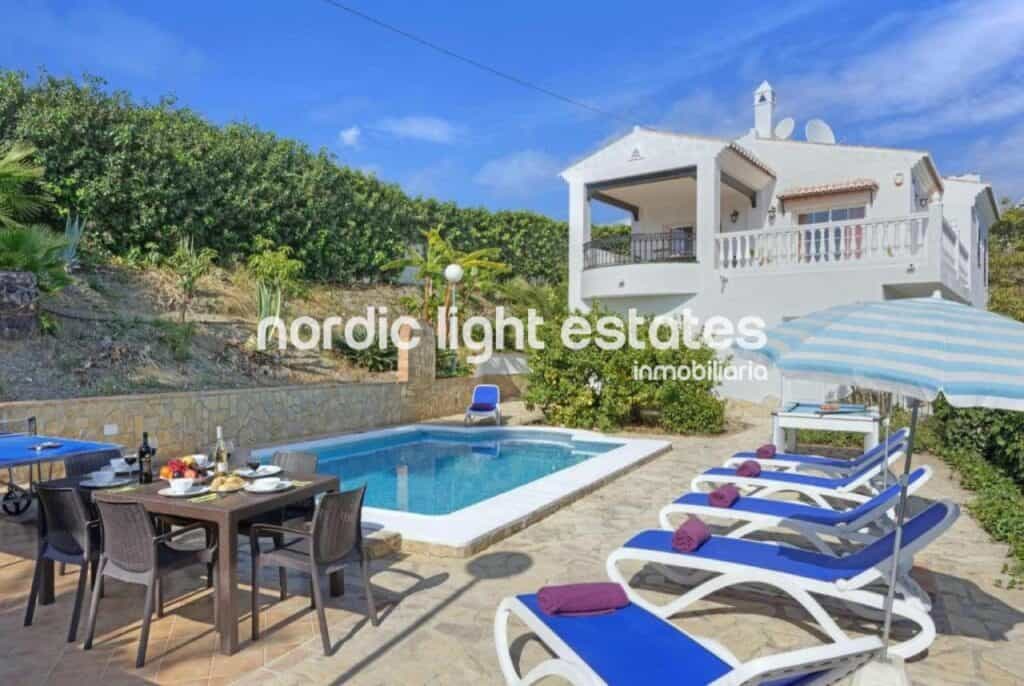 Villa for month in Frigiliana