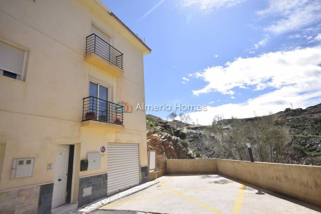Town House for Sale in Macael