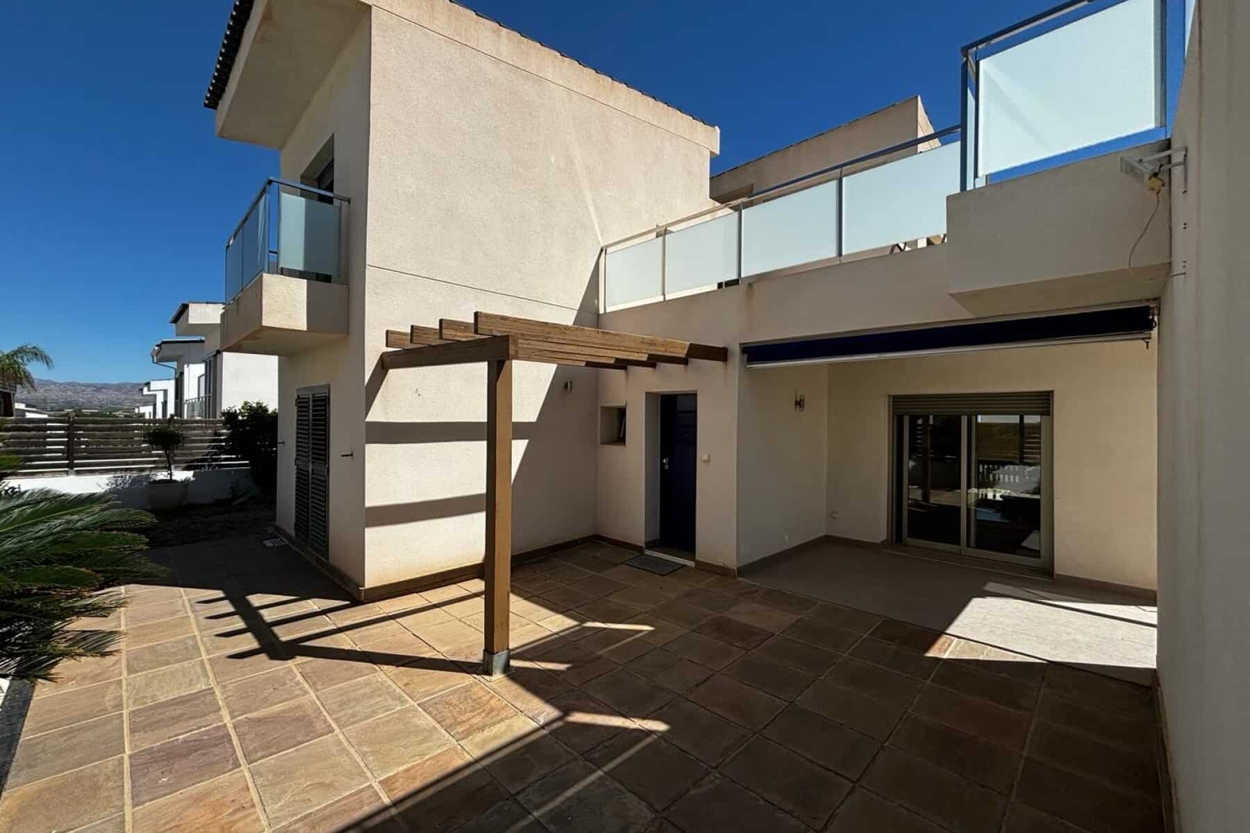 Property slide 32
