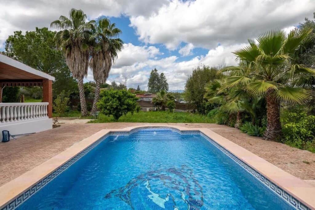 Villa for Sales in Alhaurín el Grande