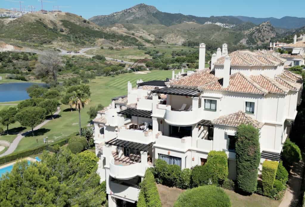 Apartment for sale in Benahavís