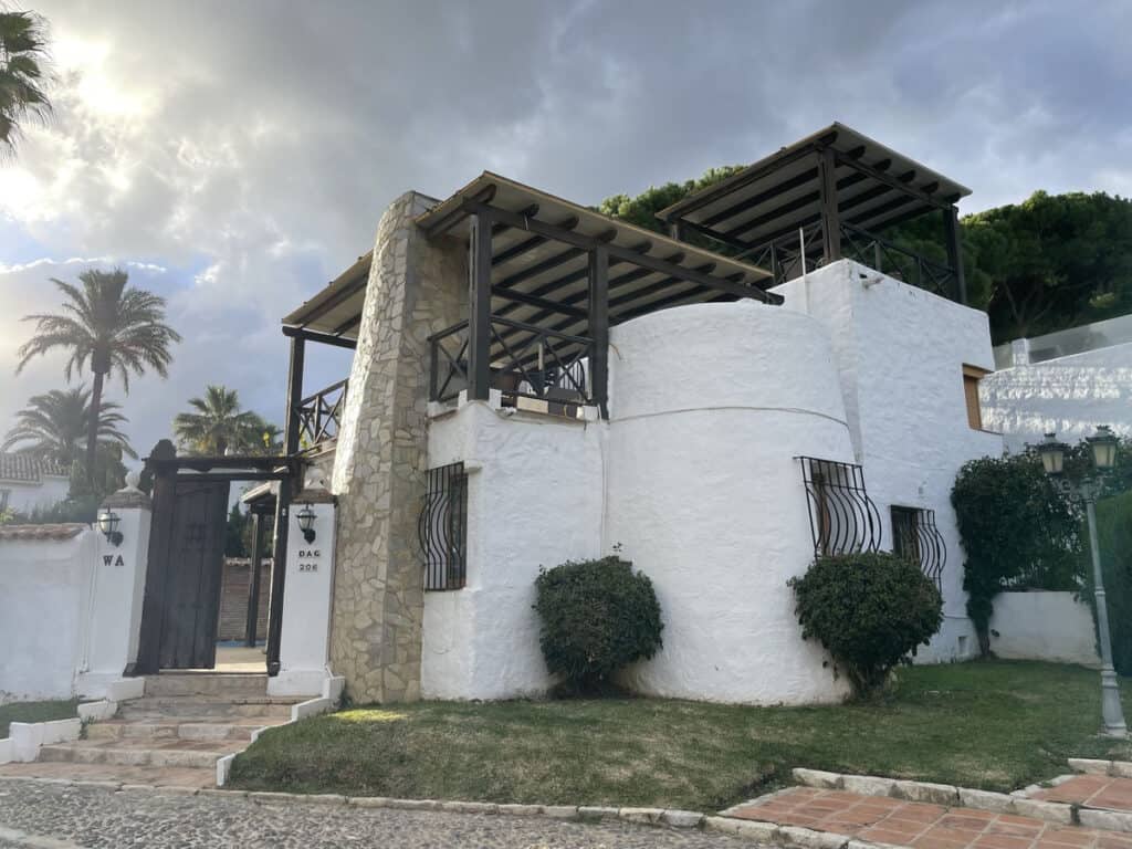 Villa for sale in Sierra Blanca
