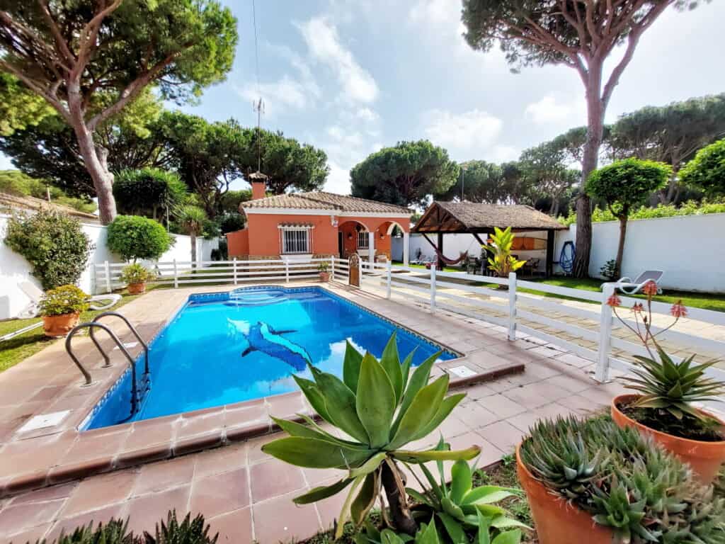 villa for sale in Chiclana De La Frontera