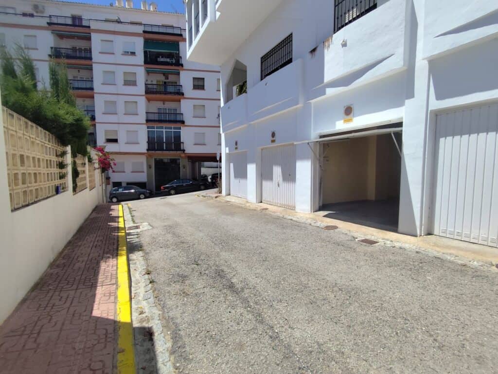 Garages for Sale in Almuñécar