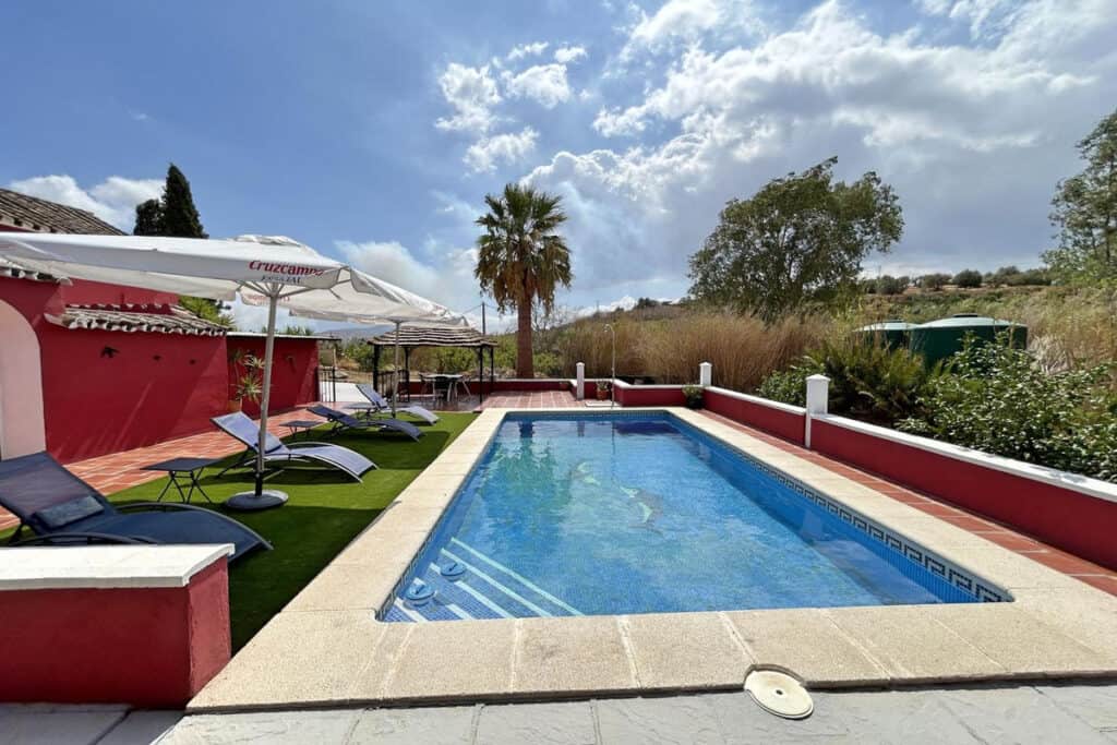 Finca - Cortijo for sale in Coín