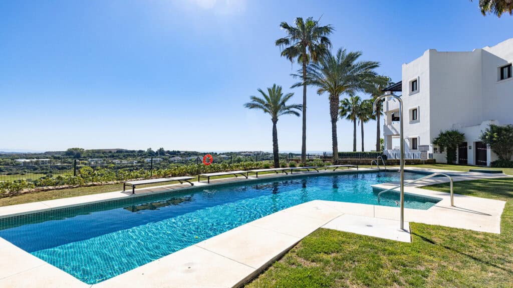 Middle Floor Apartment for sale in Casares