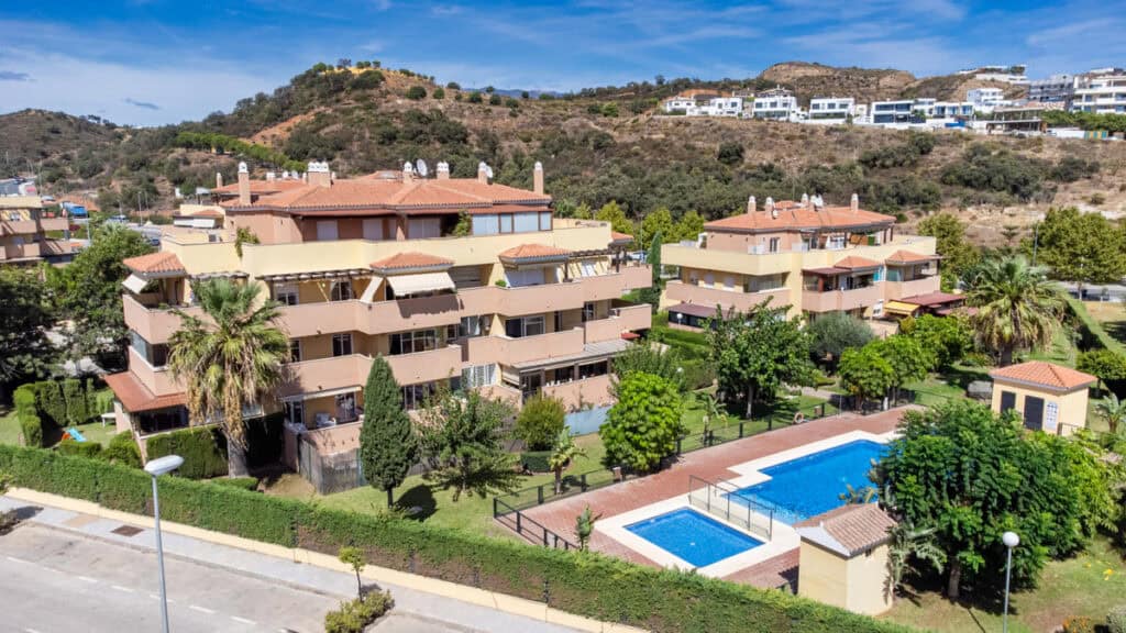 Middle Floor Apartment for sale in La Cala