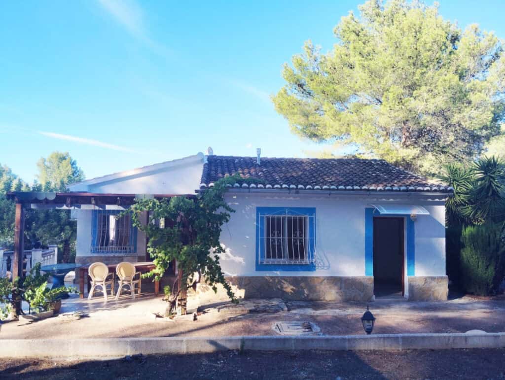 Villa for sale in Parcent