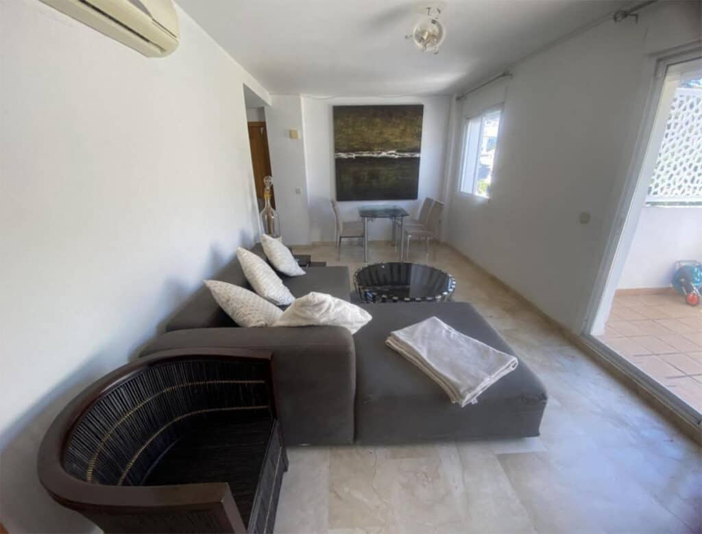 Middle Floor Apartment for sale in Benahavís