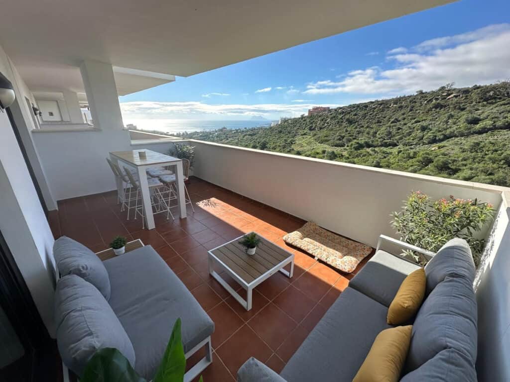 Middle Floor Apartment for sale in Manilva