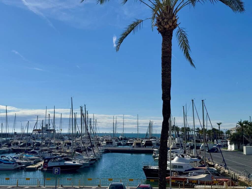 Middle Floor Apartment for sale in Benalmadena Costa