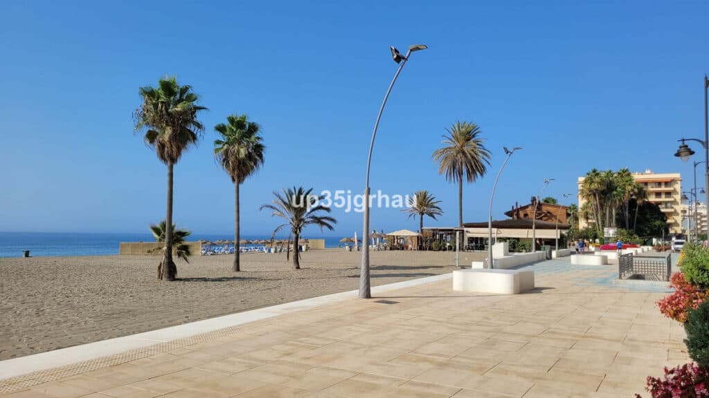 Middle Floor Apartment for sale in Estepona