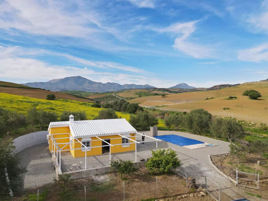 Finca - Cortijo for sale in Coín