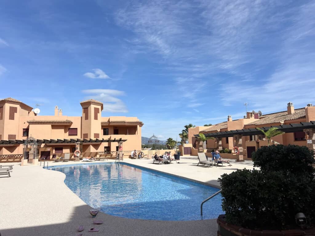 Middle Floor Apartment for sale in Benahavís