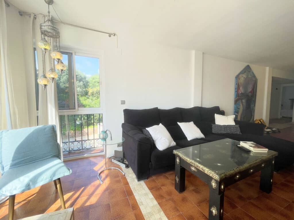 Middle Floor Apartment for sale in La Duquesa
