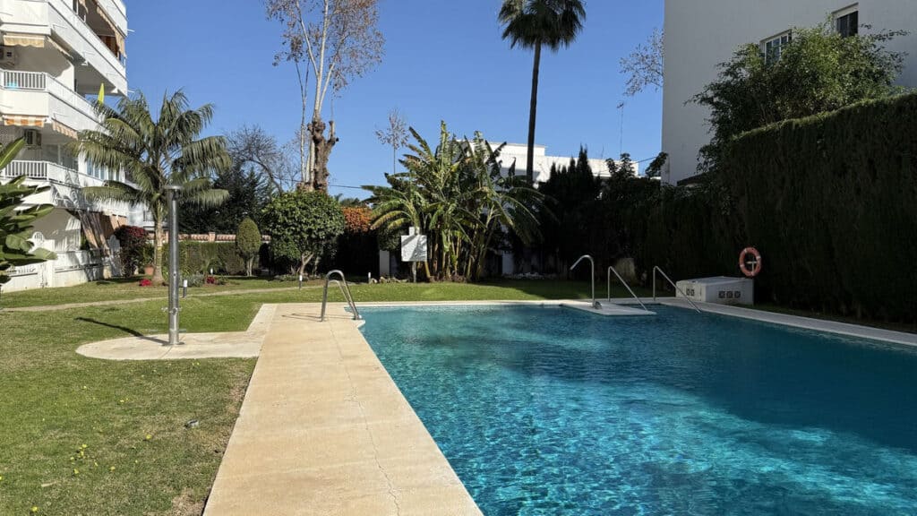 Middle Floor Apartment for sale in Puerto Banús