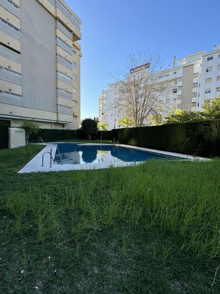 Middle Floor Apartment for sale in Fuengirola