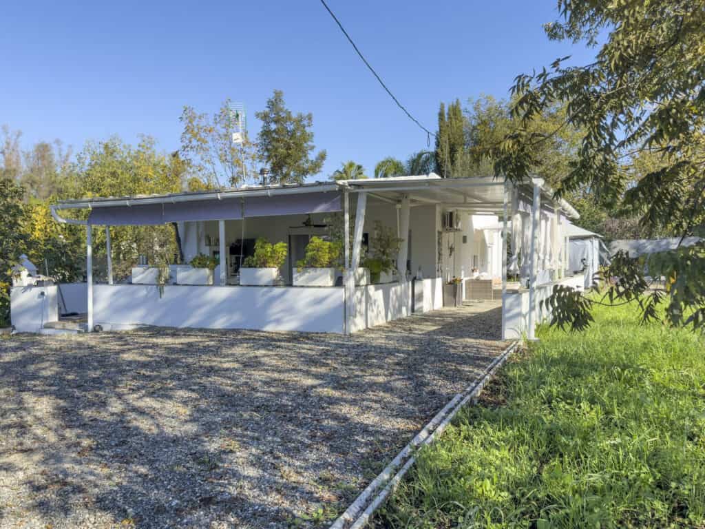 Finca - Cortijo for sale in Coín