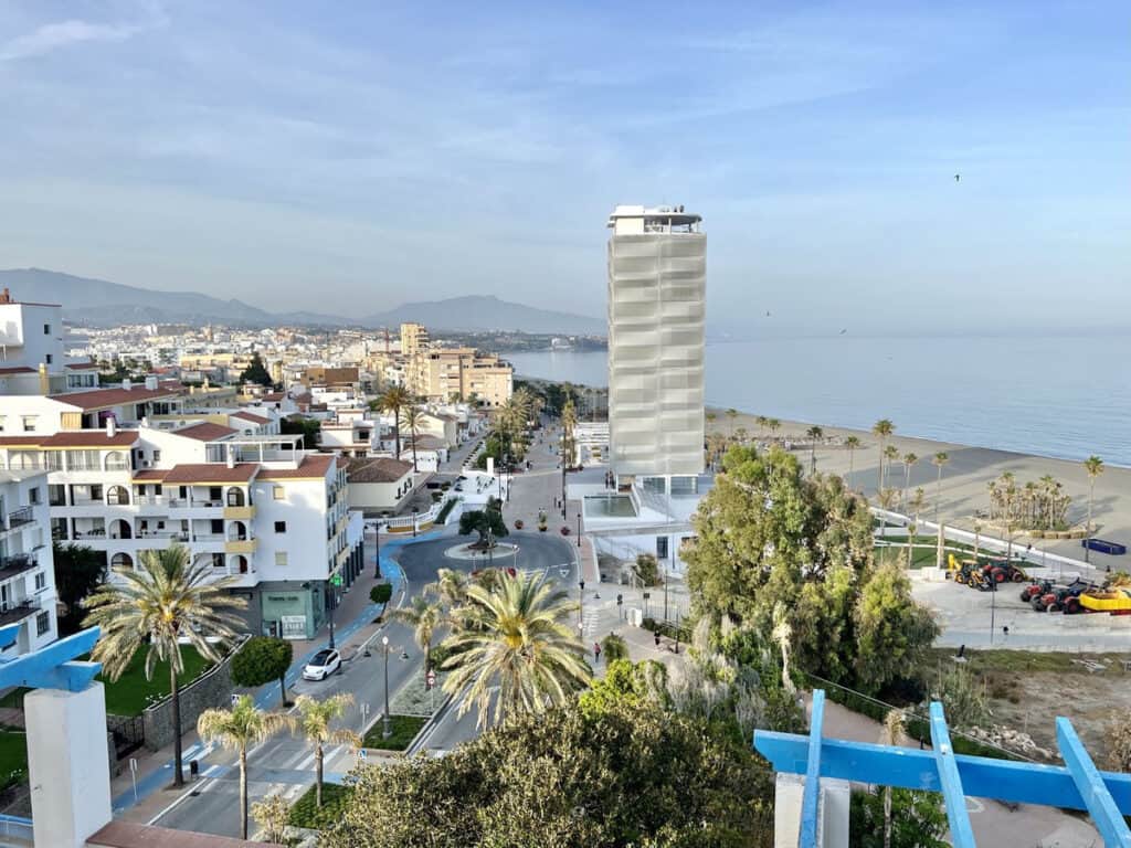 Middle Floor Apartment for sale in Estepona