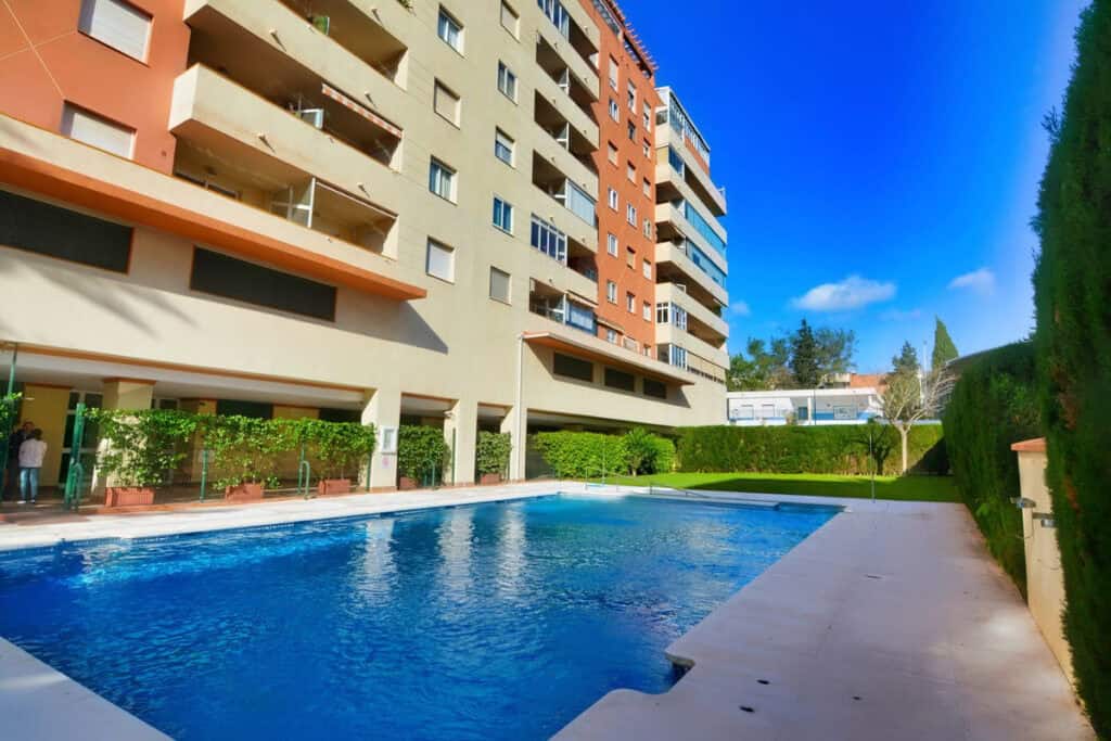 Middle Floor Apartment for sale in Fuengirola