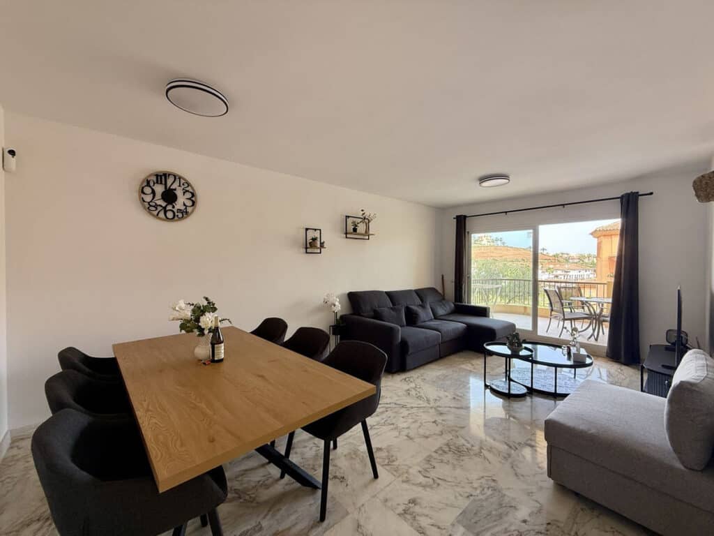 Middle Floor Apartment for sale in La Cala