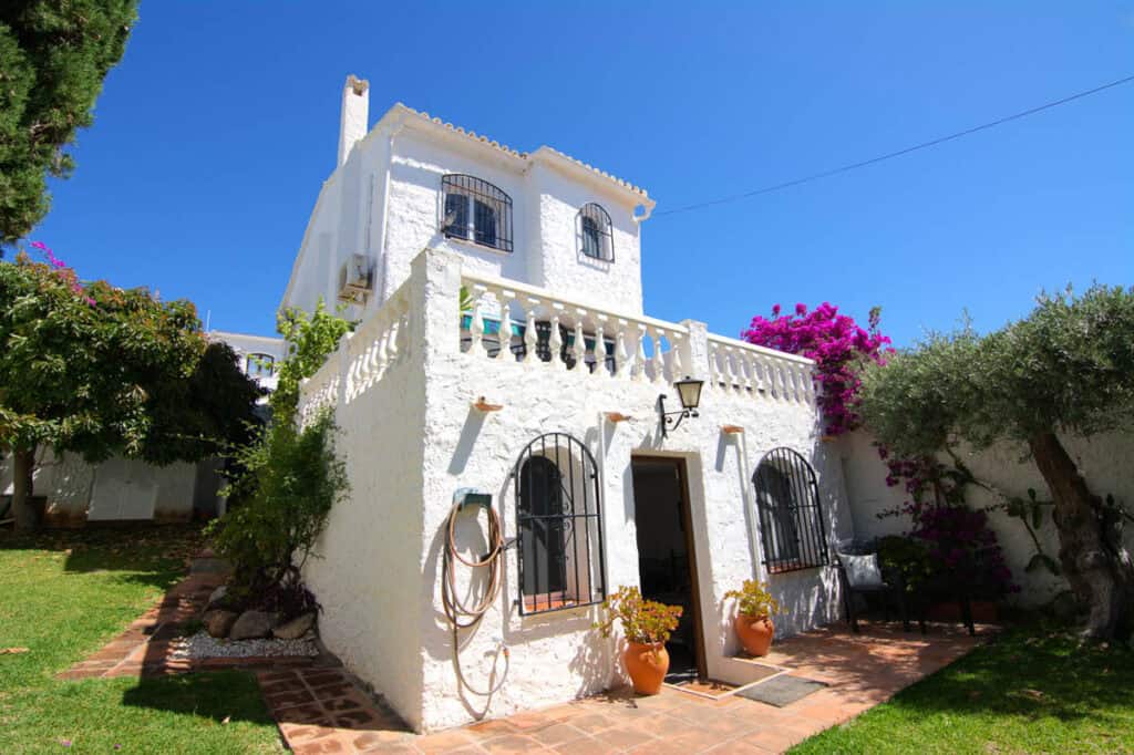 Villa for sale in Nerja
