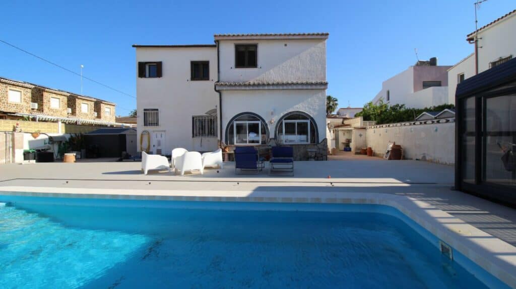Villa for sale in Els Poblets