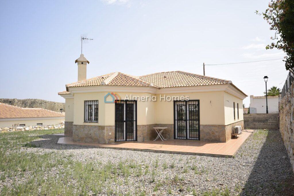 Villa for Sales in Arboleas